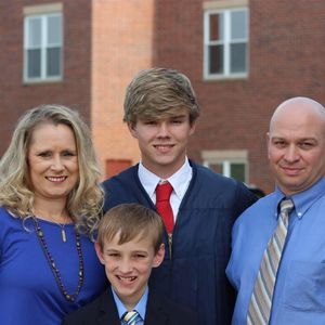 Meet your Posher, Kelly